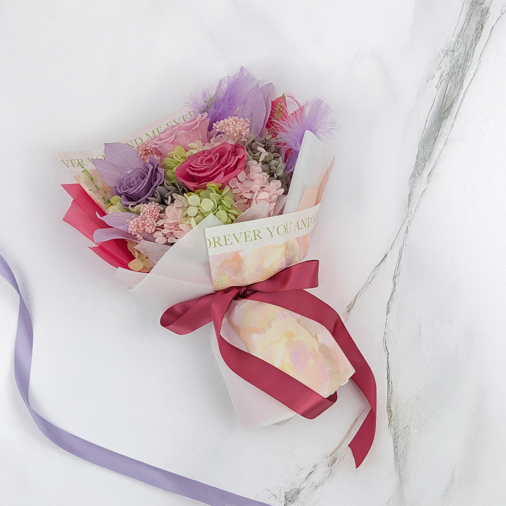 Prémiová kytice v krabičce - EVERGIVE – A Lasting Gesture – Garden Charm