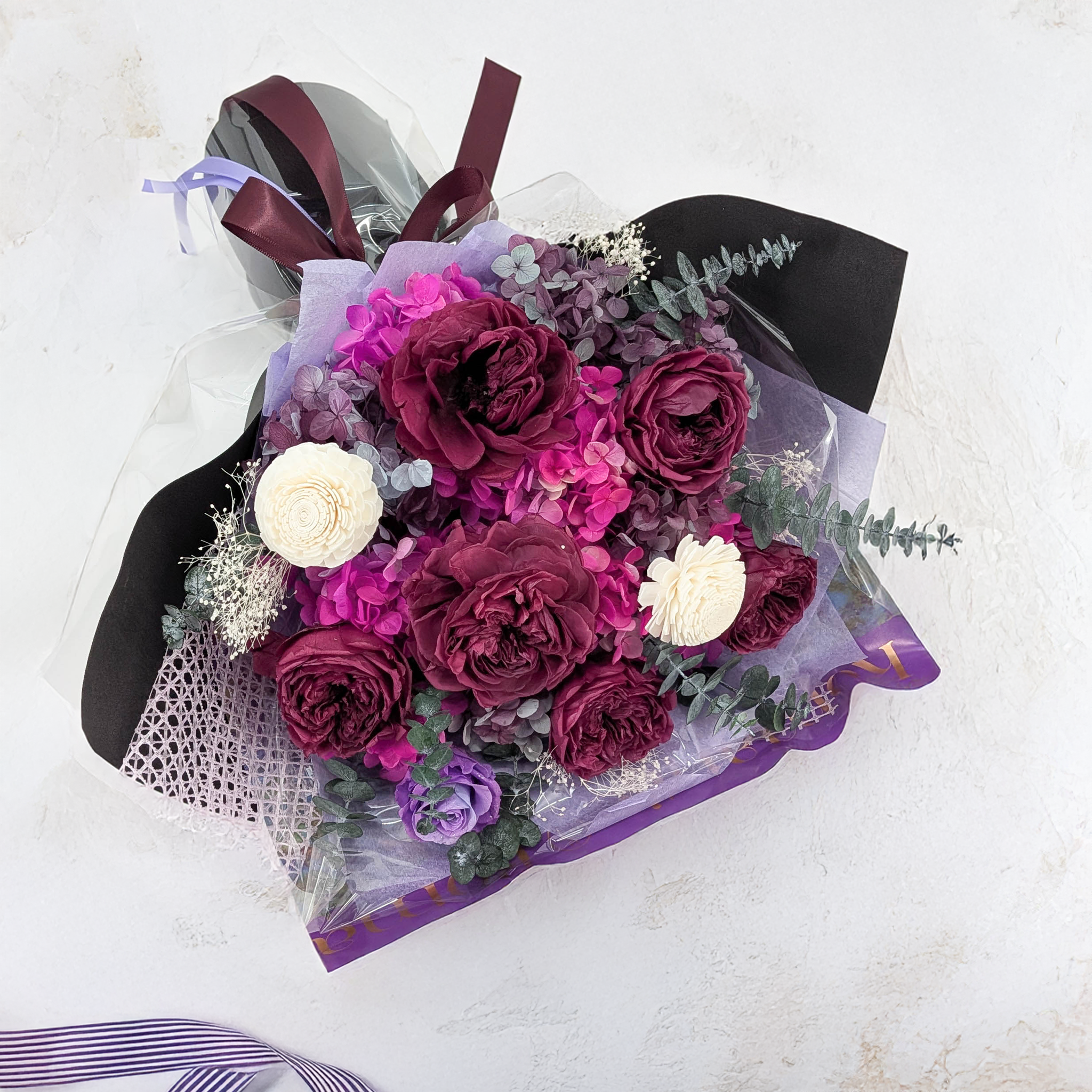 Prémiová kytice v krabičce - EVERGIVE – A Lasting Gesture – Mystelle Royal