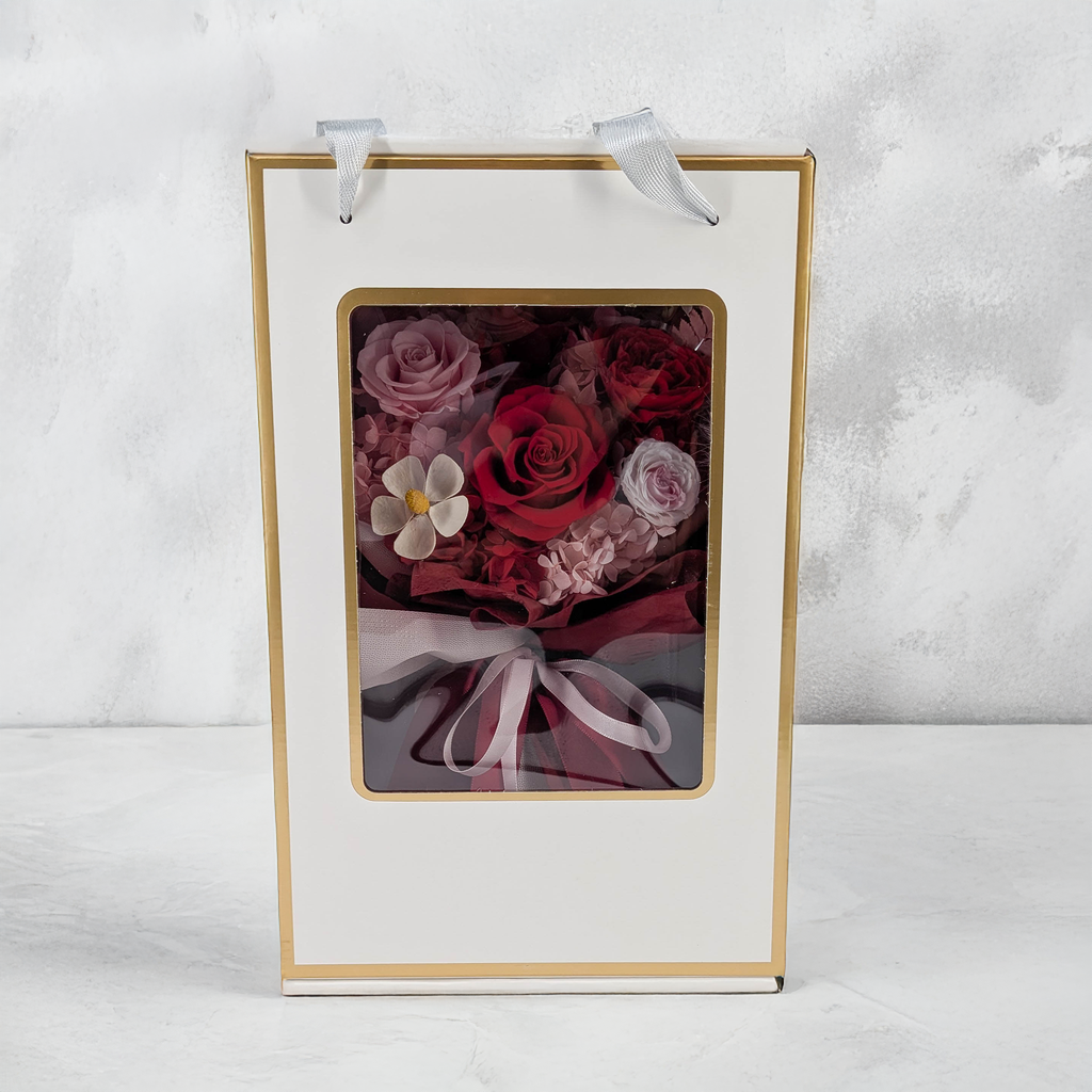 Prémiová kytice v krabici - EVERGIVE – A Lasting Gesture – Red Desire
