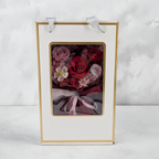 Prémiová kytice v krabici - EVERGIVE – A Lasting Gesture – Red Desire