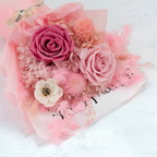 Prémiová kytice v krabici - EVERGIVE – A Lasting Gesture – Rose Grace
