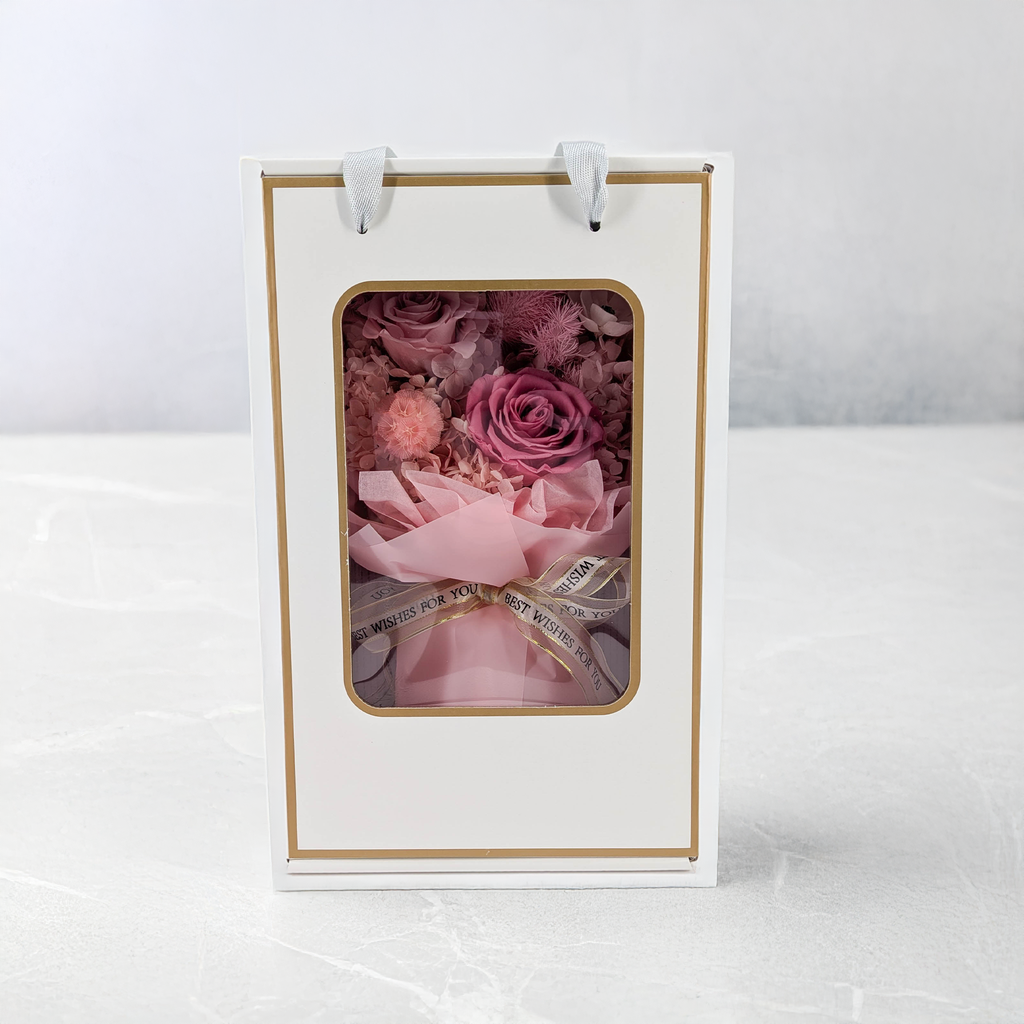 Prémiová kytice v krabici - EVERGIVE – A Lasting Gesture – Rose Grace