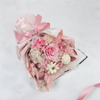 Prémiová kytice v krabičce – EVERGIVE – A Lasting Gesture – Pink Blush