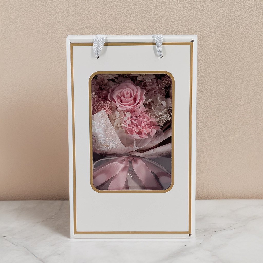 Prémiová kytice v krabičce – EVERGIVE – A Lasting Gesture – Pink Blush