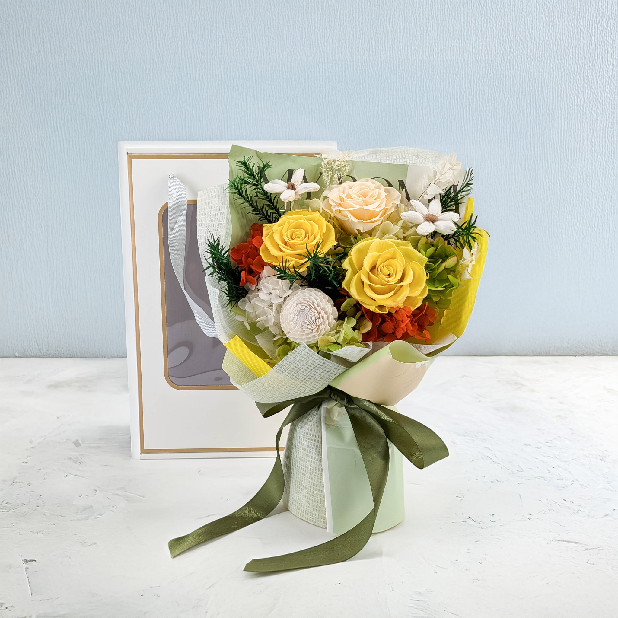 Prémiová kytice v krabičce - EVERGIVE – A Lasting Gesture – Sunny Charm