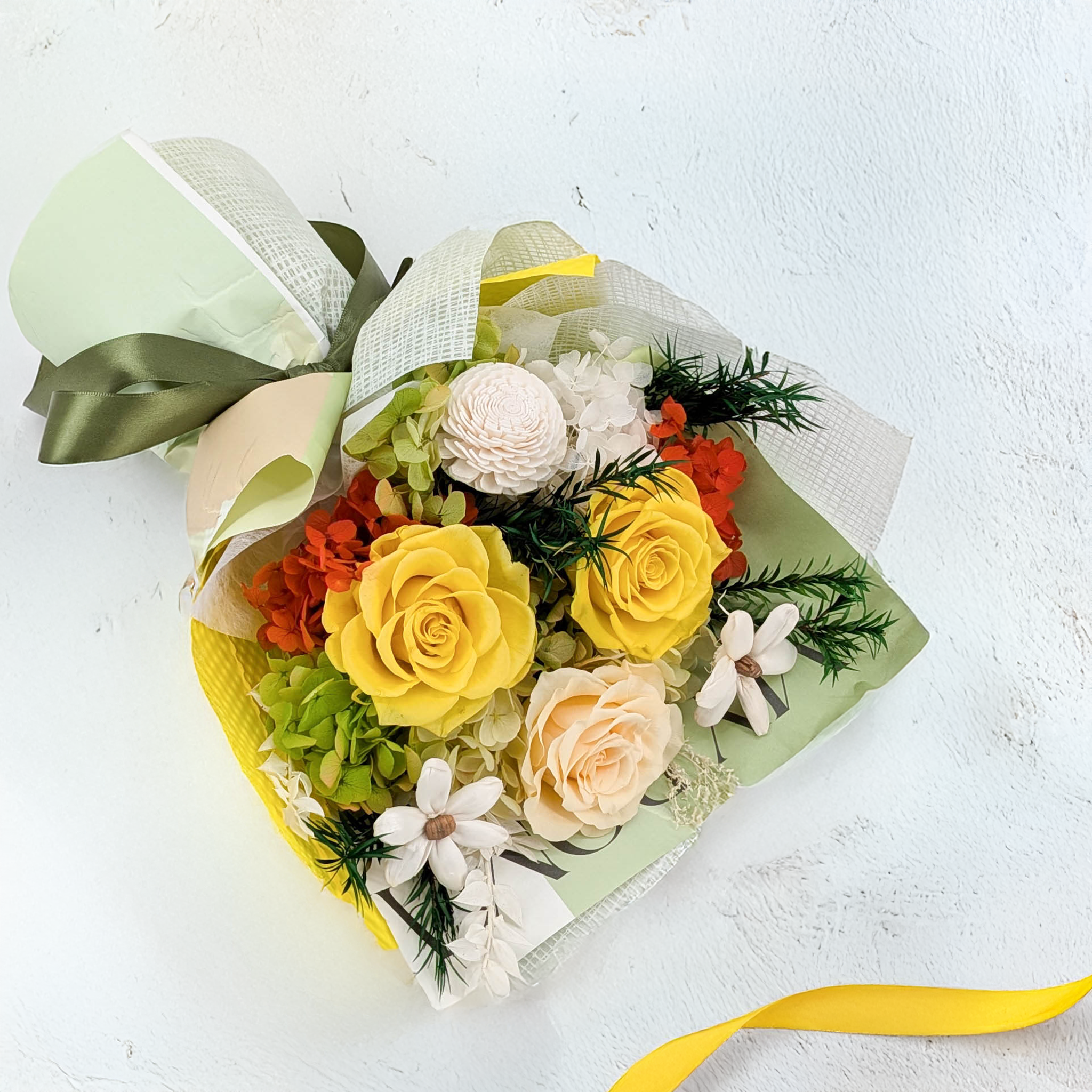 Prémiová kytice v krabičce - EVERGIVE – A Lasting Gesture – Sunny Charm